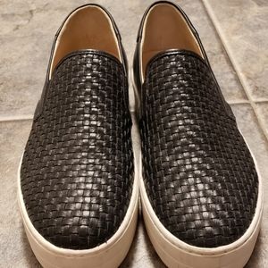 J Slides Halsey Leather Womens Platform Sneakers